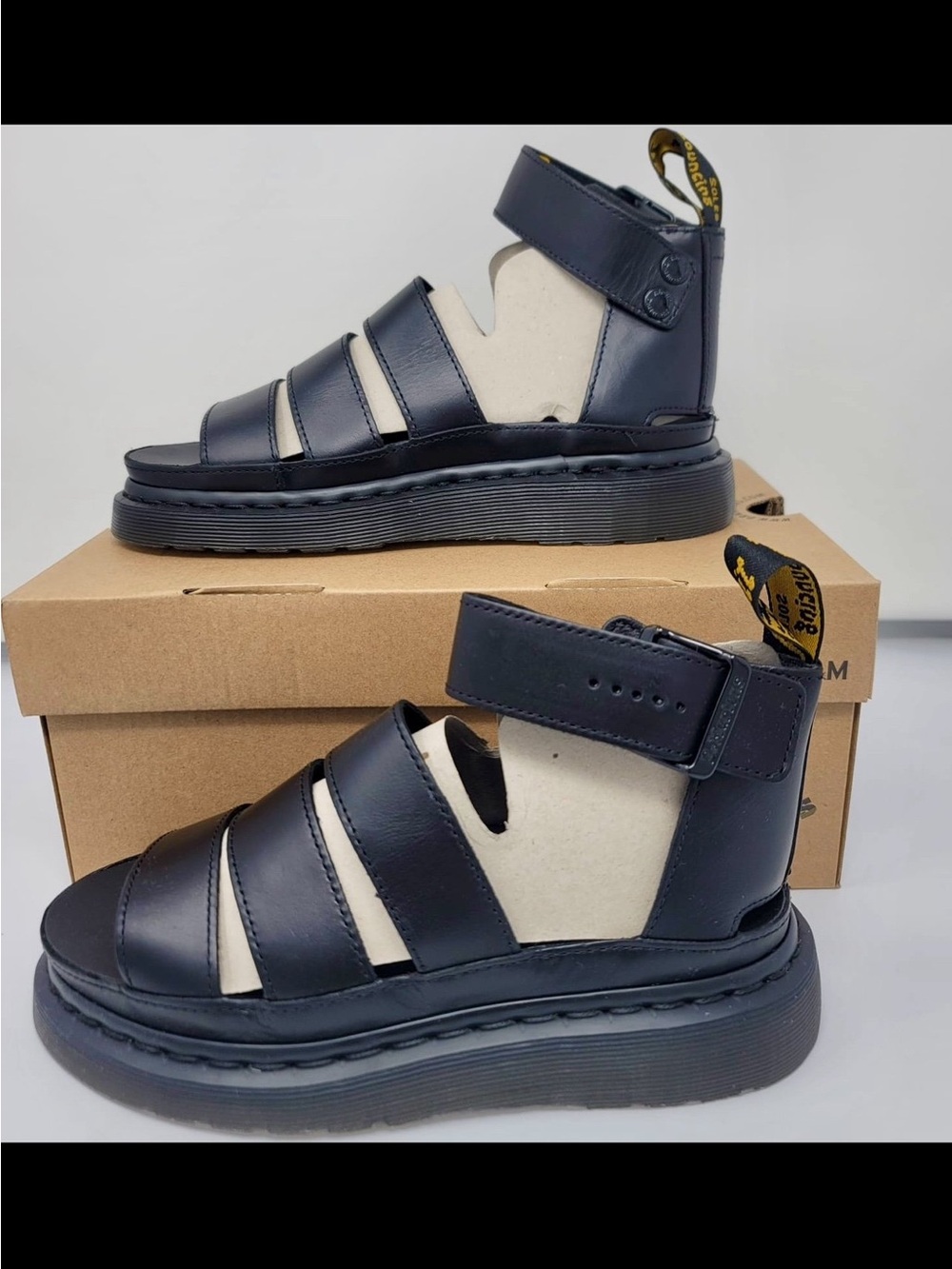 *NIB* Dr. Martens - Clarissa II - Size 6 - Black